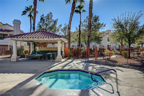$1,600 | 760 Hunters Creek Lane, Unit 104, Las Vegas, NV 89145