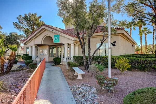 $1,600 | 760 Hunters Creek Lane, Unit 104, Las Vegas, NV 89145
