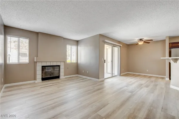 $1,600 | 760 Hunters Creek Lane, Unit 104, Las Vegas, NV 89145