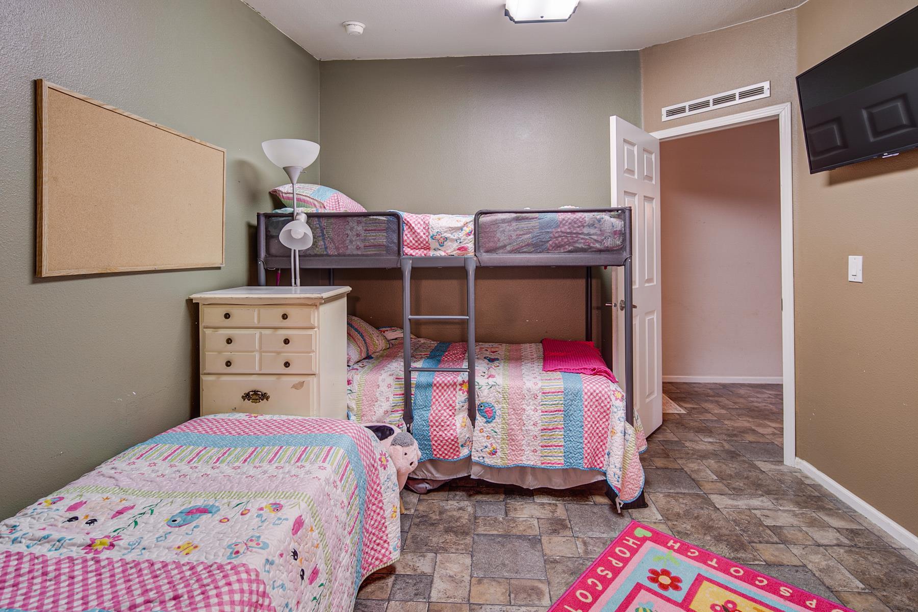 11108 East Laurel Road Elk, WA 99009 - Photo 12 of 39