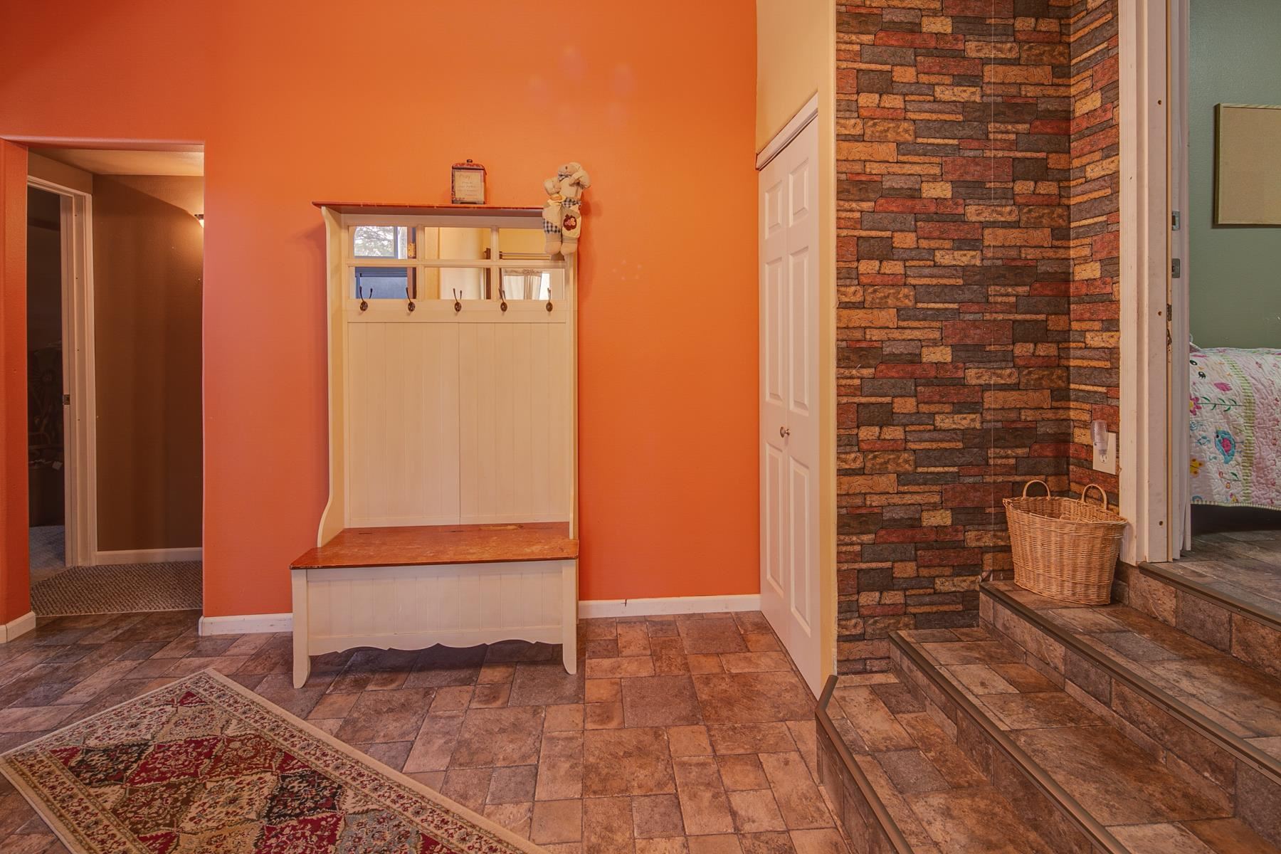 11108 East Laurel Road Elk, WA 99009 - Photo 14 of 39