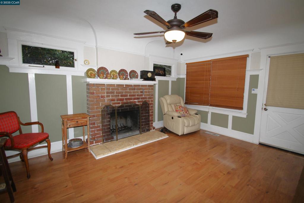 1002-1002 Warren Street Martinez, CA 94553 - Photo 5 of 26