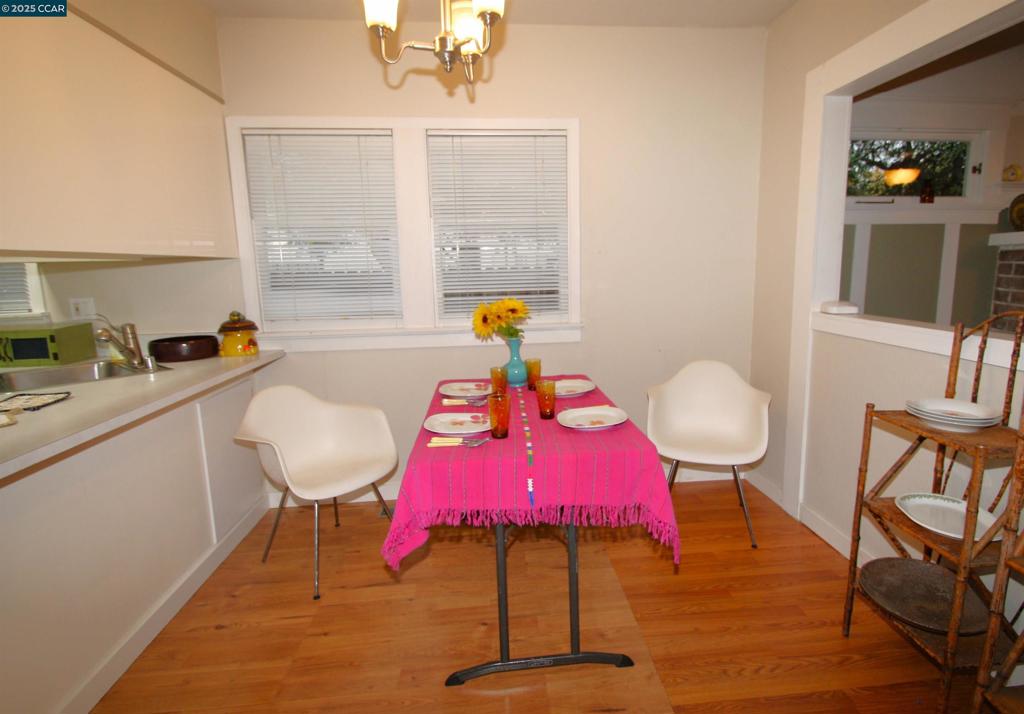 1002-1002 Warren Street Martinez, CA 94553 - Photo 7 of 26