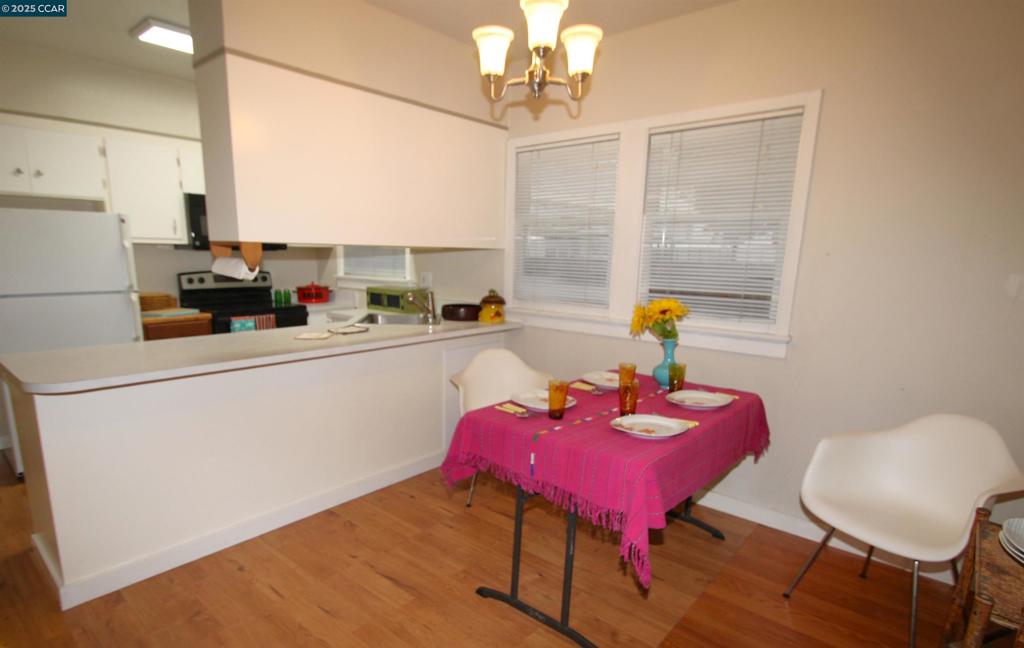 1002-1002 Warren Street Martinez, CA 94553 - Photo 10 of 26