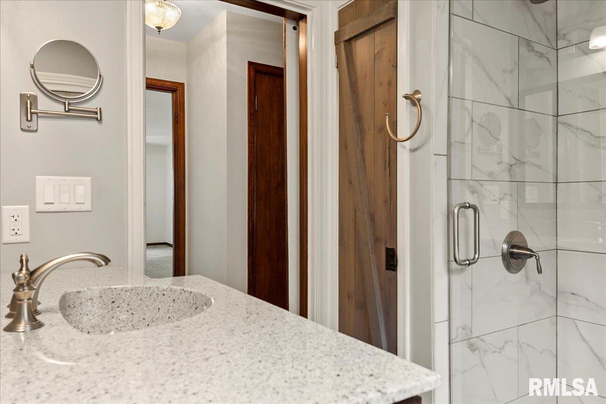 2413 South Walnut Street Springfield, IL 62704 - Photo 20 of 37 Gallery Image 20