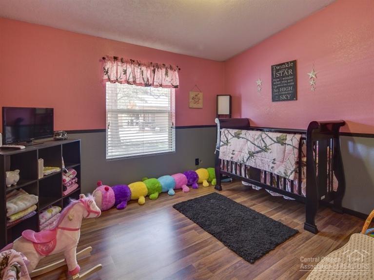 60085 Hopi Road Bend, OR 97702 - Photo 14 of 25 Additional Photo