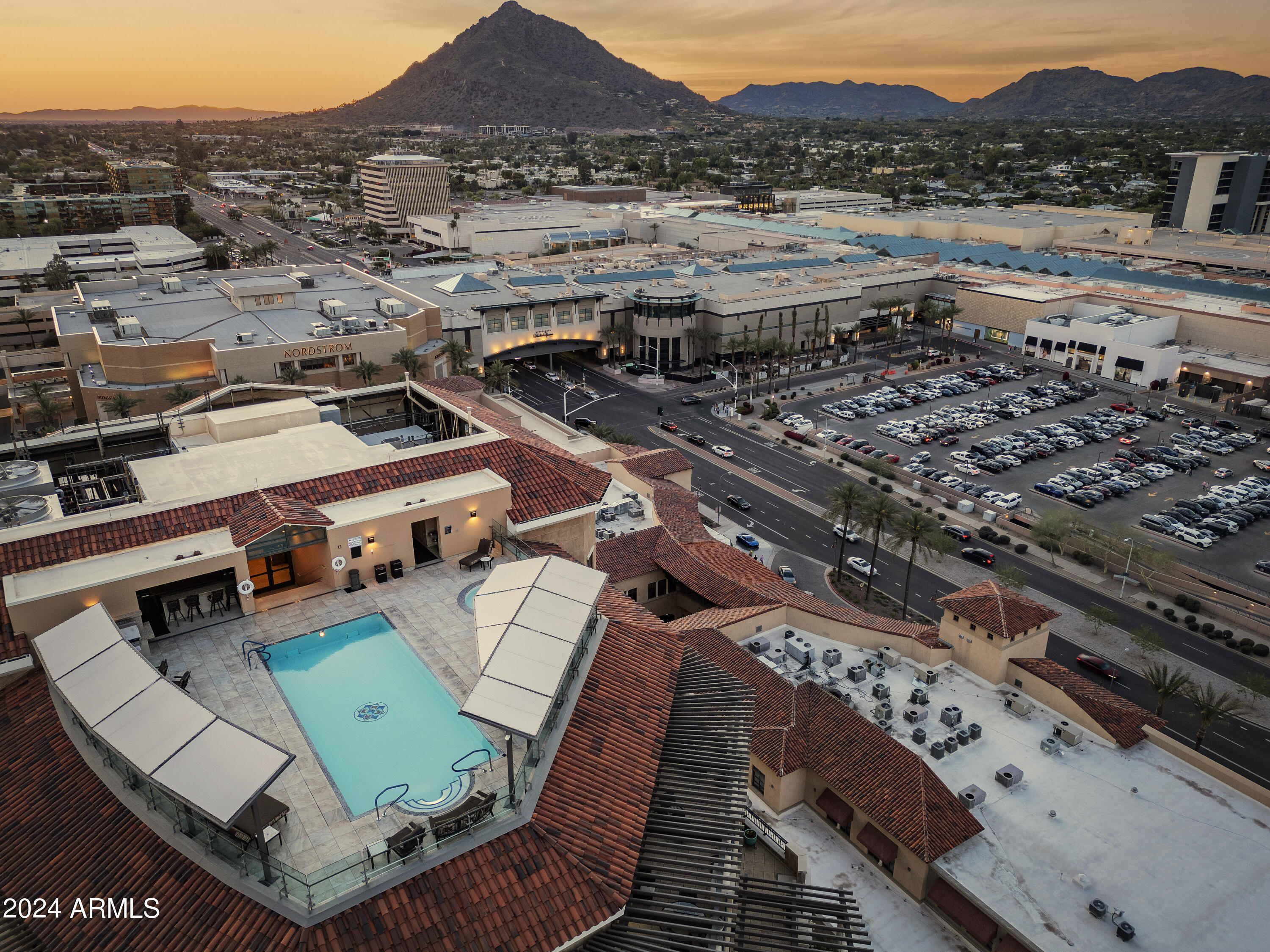 7175 East Camelback Road, Unit 202 Scottsdale, AZ 85251 - Photo 29 of 31 7175ScottsdaleWaterfront033