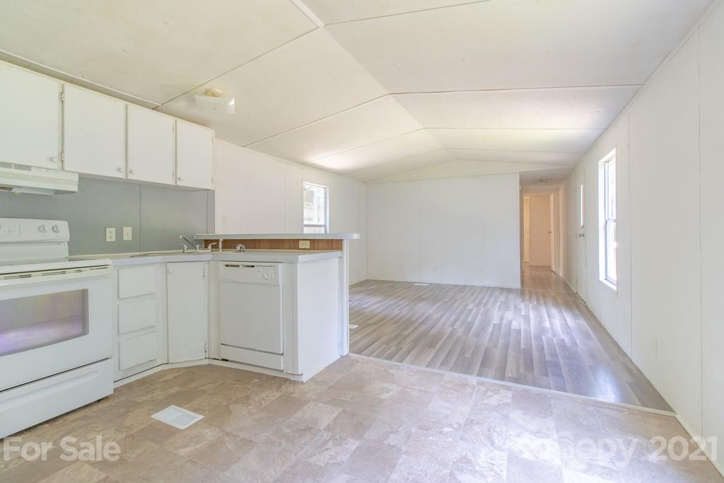54 McDonald Road Arden, NC 28704 - Photo 4 of 19 Gallery Image 4