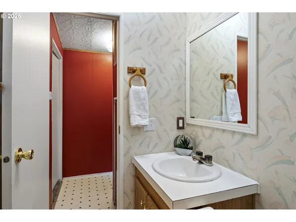 $65,000 | 375 La Casa Street, Unit 103, Eugene, OR 97402