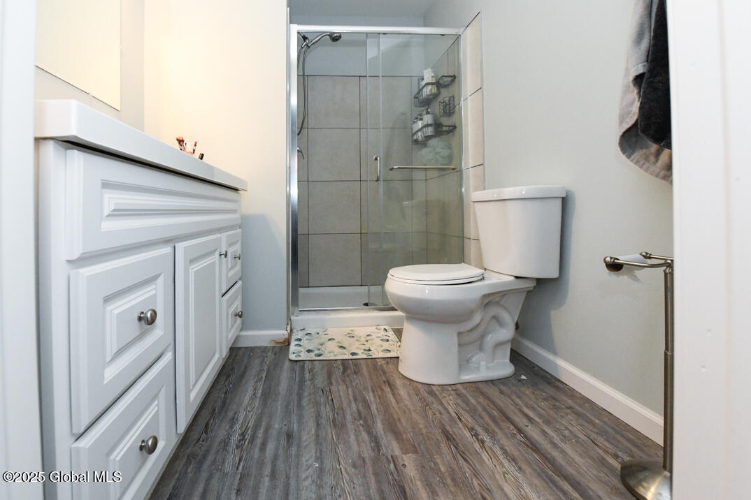 3399 Carman Road Schenectady, NY 12303 - Photo 14 of 22 B Front Bath