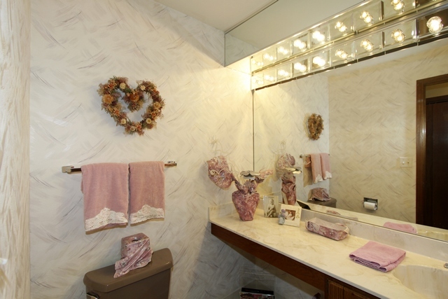 3338 Elmdale Road Glenview, IL 60025 - Photo 12 of 20 Gallery Image 12