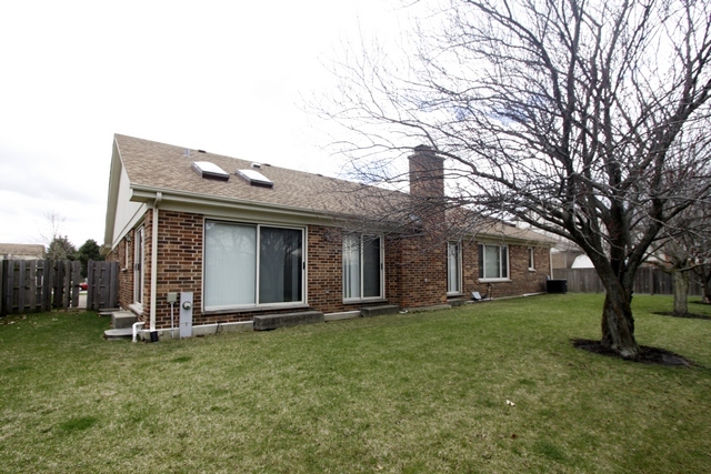 3338 Elmdale Road Glenview, IL 60025 - Photo 19 of 20 Gallery Image 19