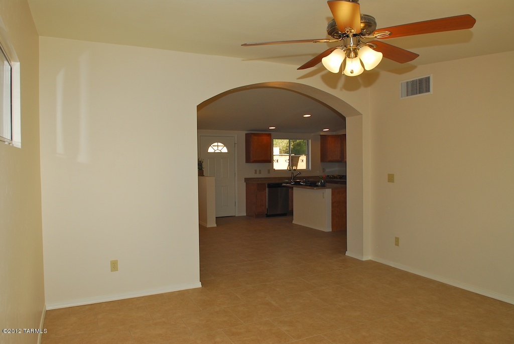 2009 North Ridgeway Road Tucson, AZ 85712 - Photo 16 of 18 Gallery Image 16
