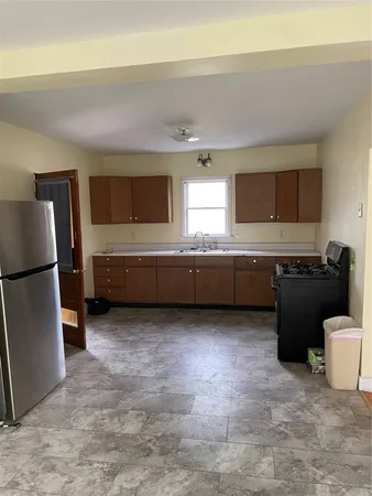 $1,300 | 167 Oak Street, Unit 1, Binghamton, NY 13905