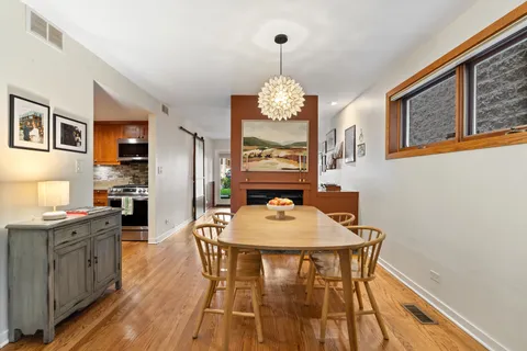 $649,900 | 1050 West Webster Avenue, Unit 1E, Chicago, IL 60614