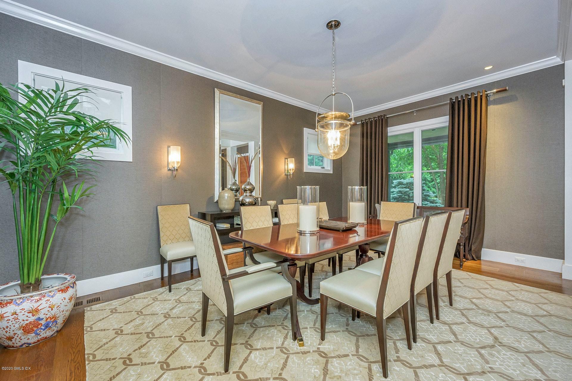 83 Howard Road Greenwich, CT 06831 - Photo 5 of 37 5