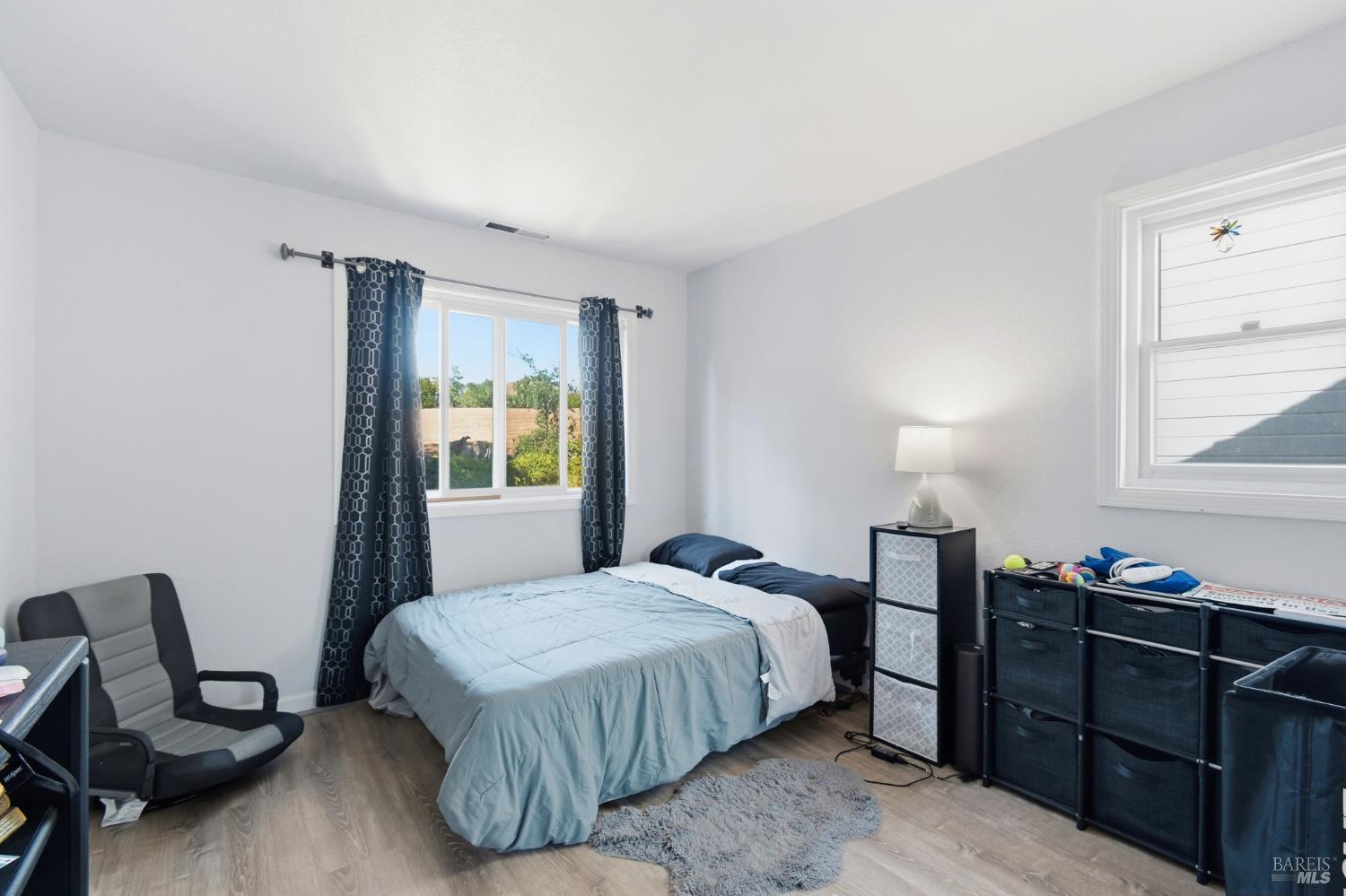 5193 Firestone Place Santa Rosa, CA 95409 - Photo 26 of 35 2nd bedroom
