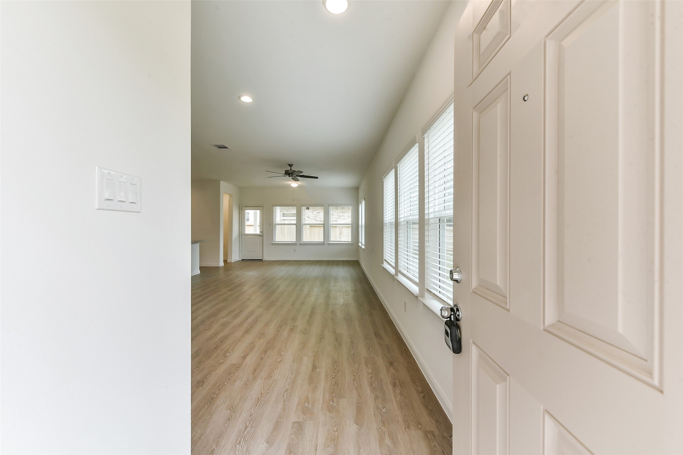 3906 Sugardale Street Baytown, TX 77521 - Photo 5 of 33