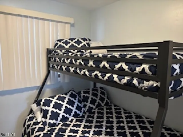 $2,100 | 12 Stonehill Drive, Unit 1, Vernon, NJ 07462