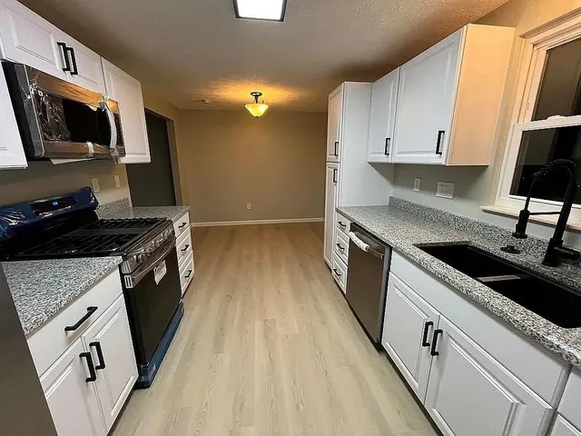 $299,900 | 4 Lou Ann Lane, Delmont, PA 15626