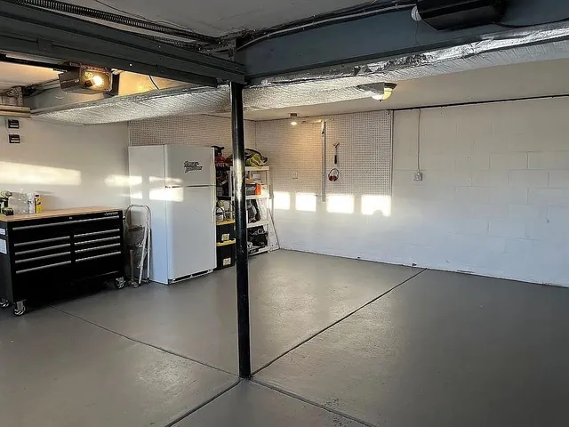 $299,900 | 4 Lou Ann Lane, Delmont, PA 15626