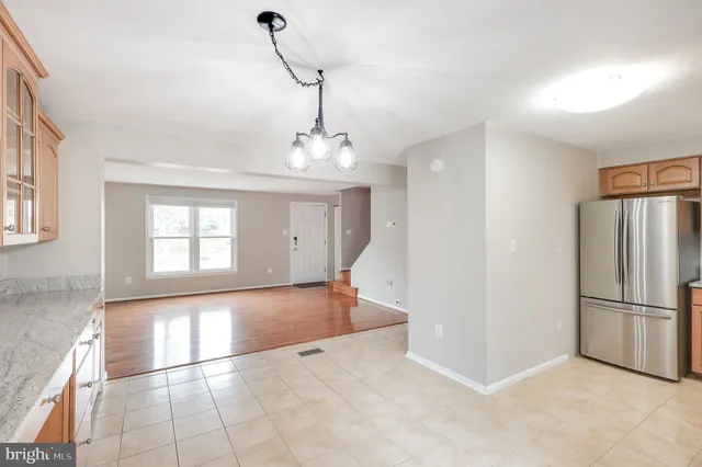 $440,000 | 1904 Pohick Creek Court, Woodbridge, VA 22192