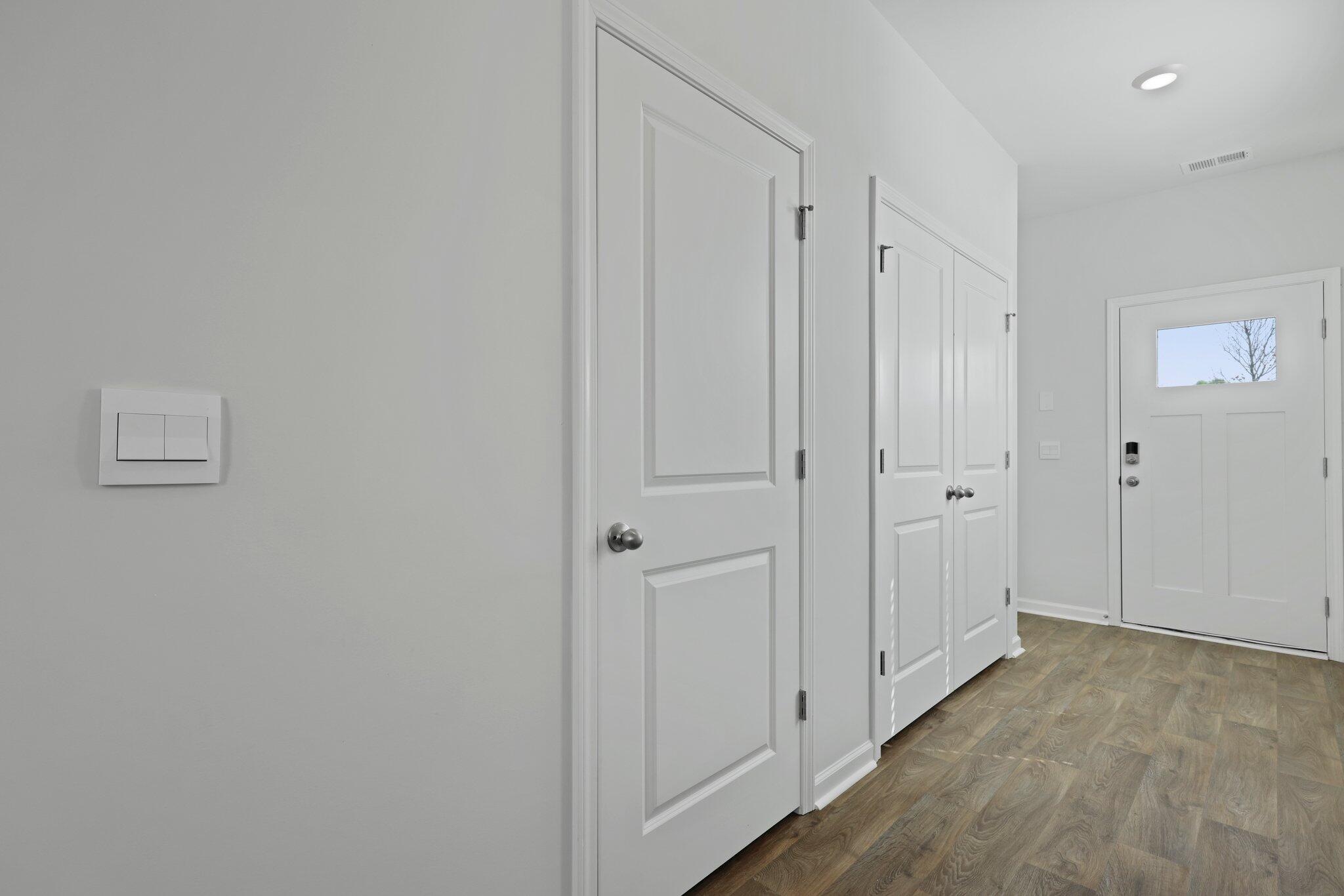6030 Grangestone Lane Ravenel, SC 29470 - Photo 13 of 26 17-web-or-mls-550A0796
