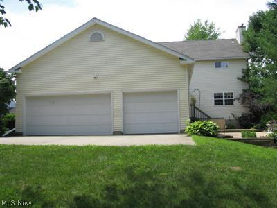 3481 Stanley Road Akron, OH 44333 - Photo 3 of 20 Gallery Image 3