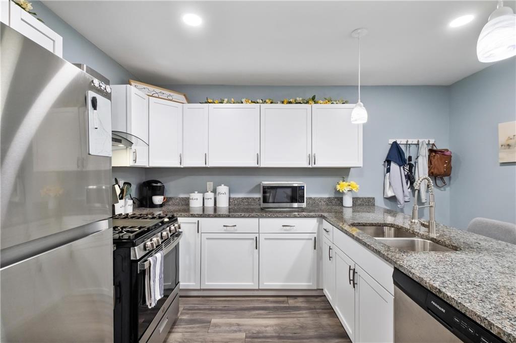 61 Wheeling Street Pittsburgh, PA 15207 - Photo 8 of 27