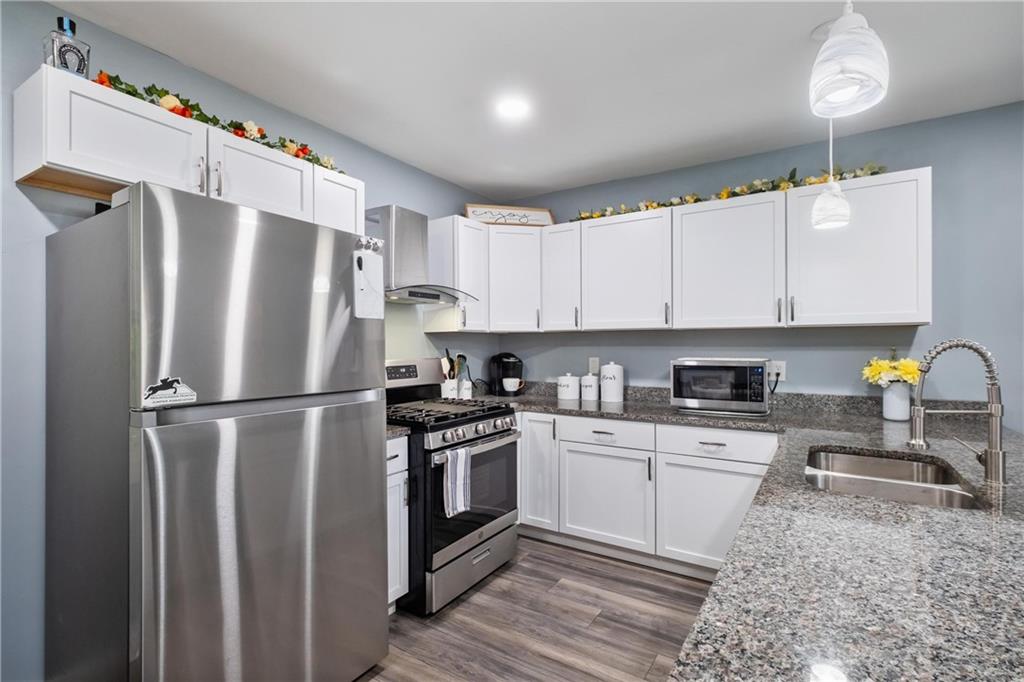 61 Wheeling Street Pittsburgh, PA 15207 - Photo 9 of 27