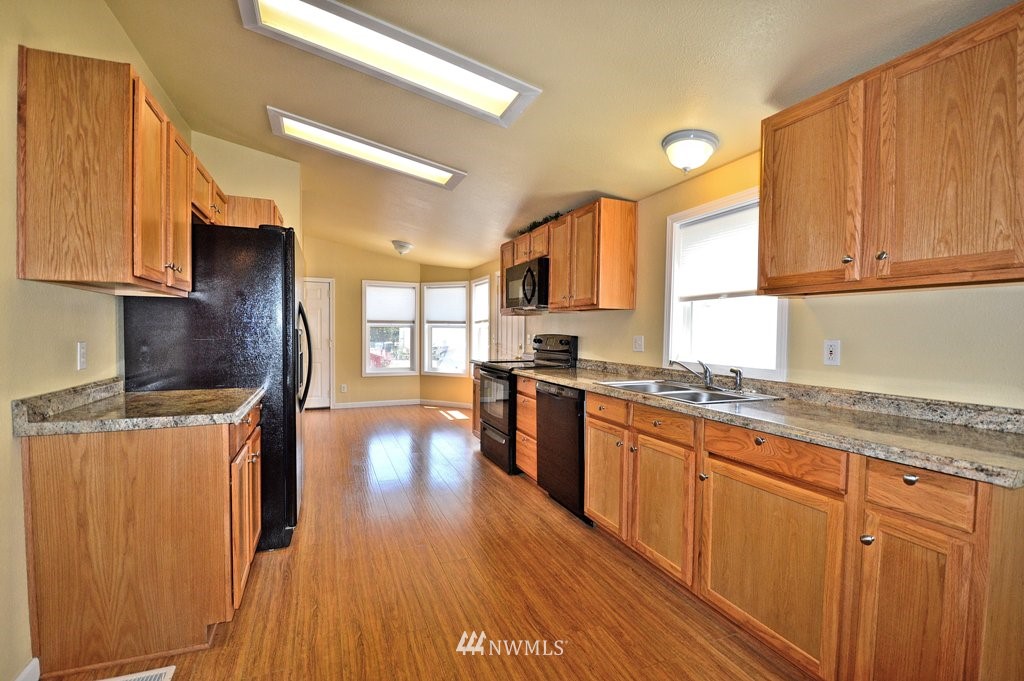 685 King Road Winlock, WA 98596 - Photo 9 of 15