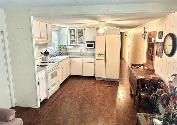 $95,000 | 9790 66th Street North, Unit 265, Pinellas Park, FL 33777