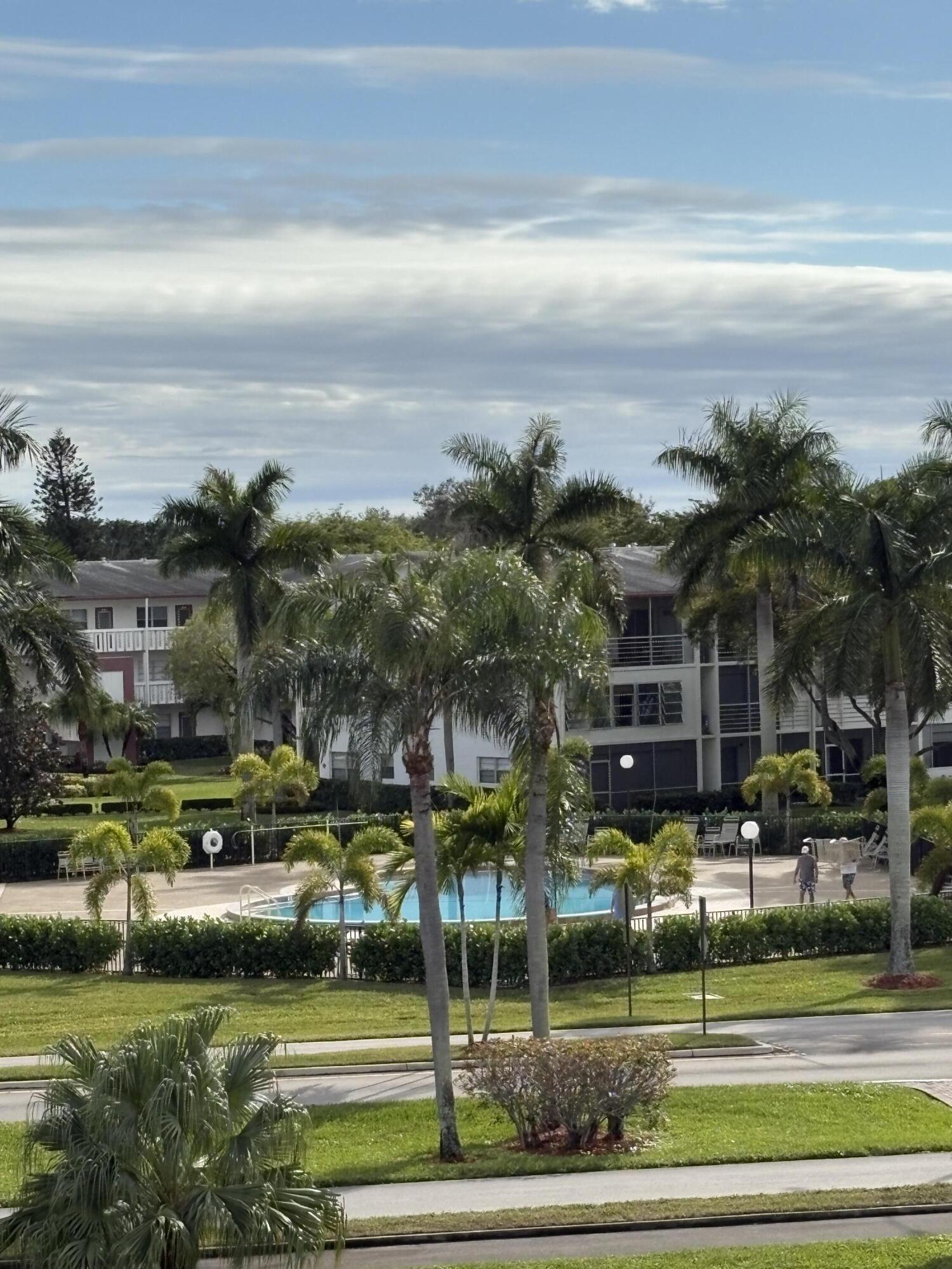 245 Preston Way, Unit F Boca Raton, FL 33434 - Photo 19 of 19 Pool