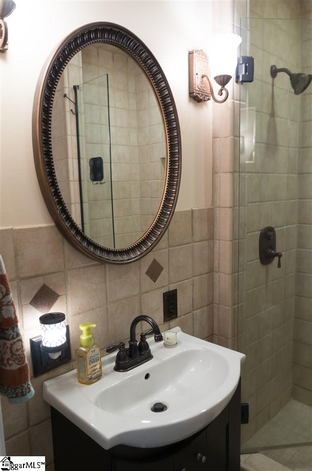 3203 Old Buncombe Road Greenville, SC 29609 - Photo 12 of 20 Gallery Image 12