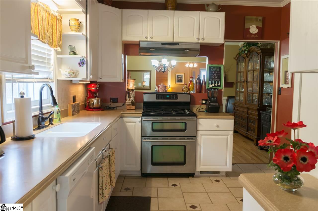 3203 Old Buncombe Road Greenville, SC 29609 - Photo 4 of 20 Gallery Image 4
