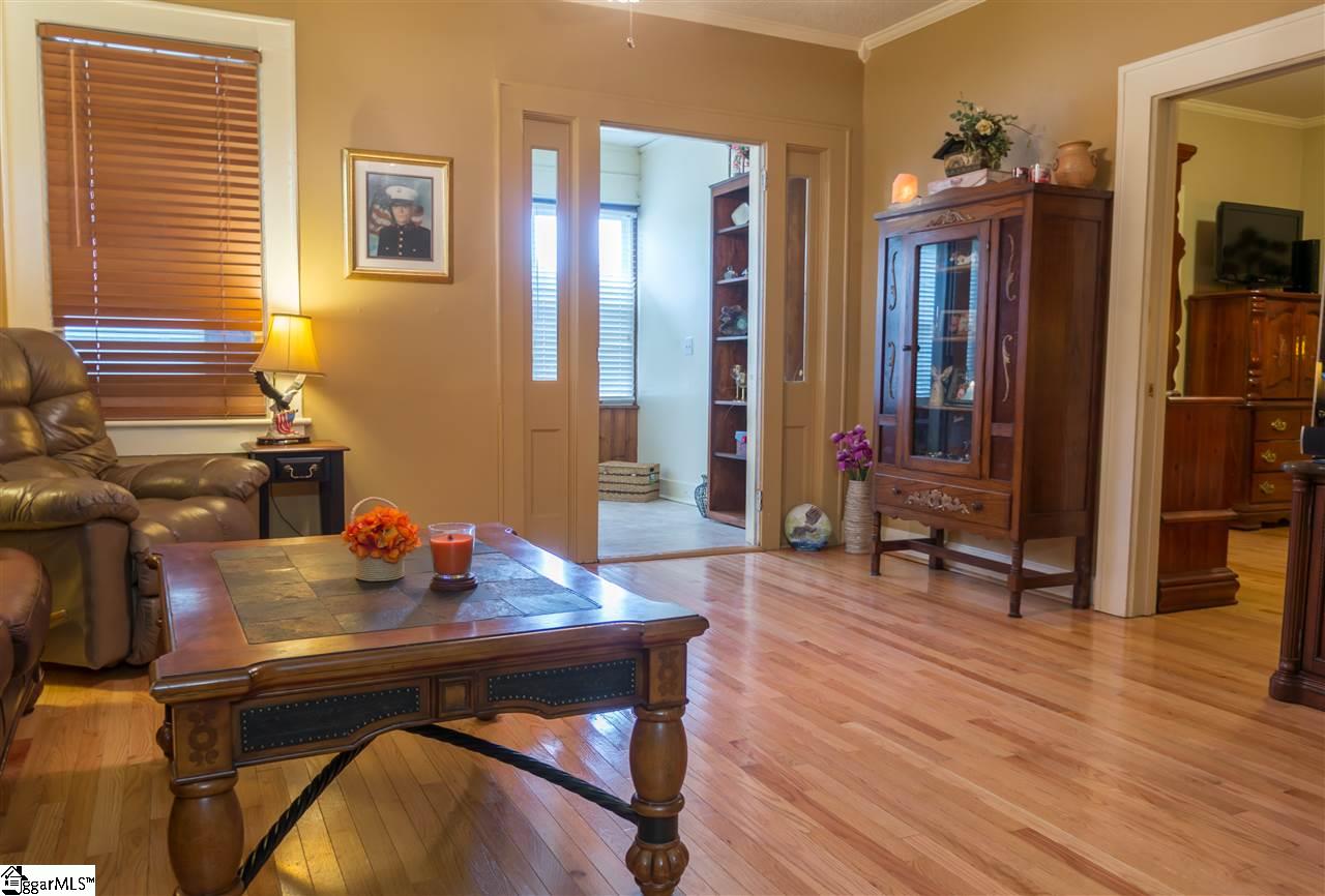 3203 Old Buncombe Road Greenville, SC 29609 - Photo 7 of 20 Gallery Image 7