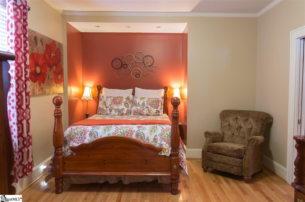 3203 Old Buncombe Road Greenville, SC 29609 - Photo 8 of 20 Gallery Image 8