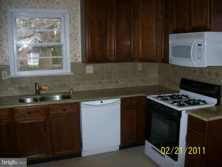 127 Madison Road Willow Grove, PA 19090 - Photo 6 of 13 Gallery Image 6