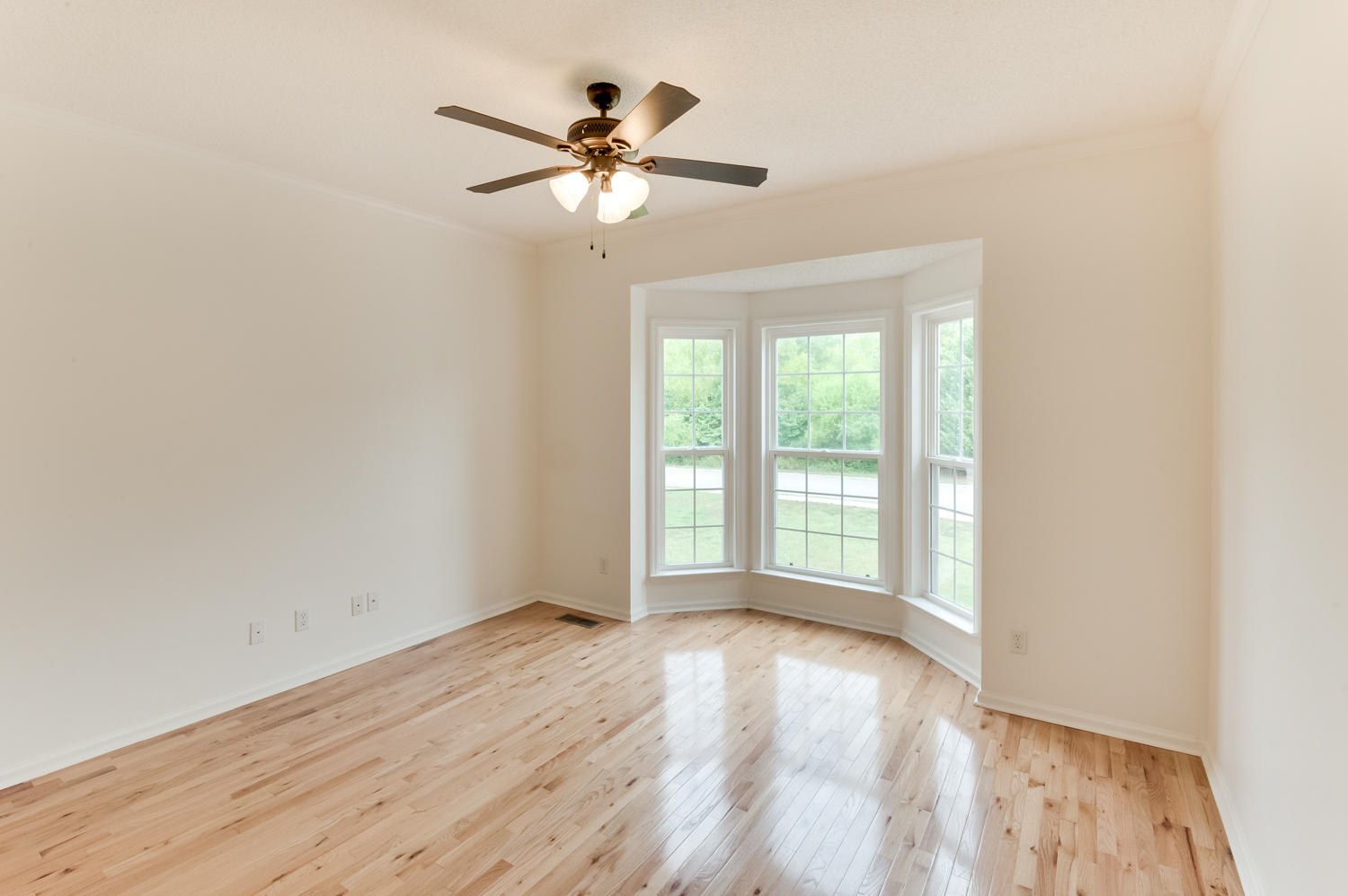 8482 Pershing Road Chattanooga, TN 37421 - Photo 17 of 29 8482_Pershing_Rd_07 (2)