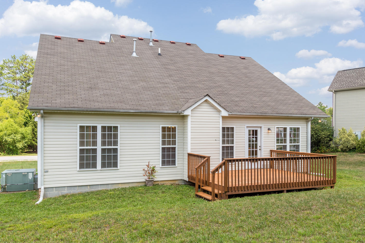 8482 Pershing Road Chattanooga, TN 37421 - Photo 4 of 29 8482_Pershing_Rd_05