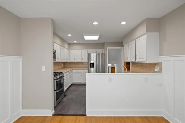 $595,000 | 8204 Tomahawk Road, Prairie Village, KS 66208