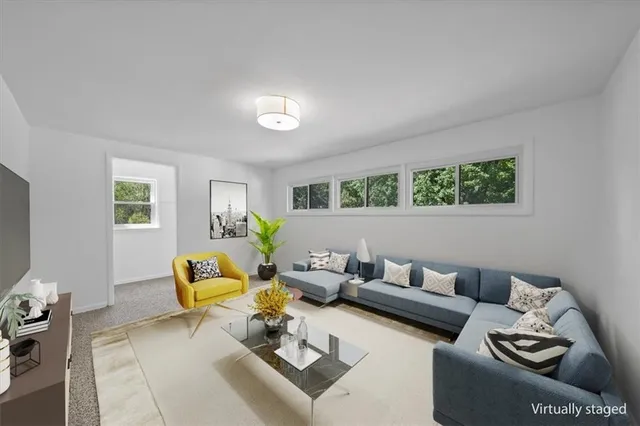 $595,000 | 8204 Tomahawk Road, Prairie Village, KS 66208