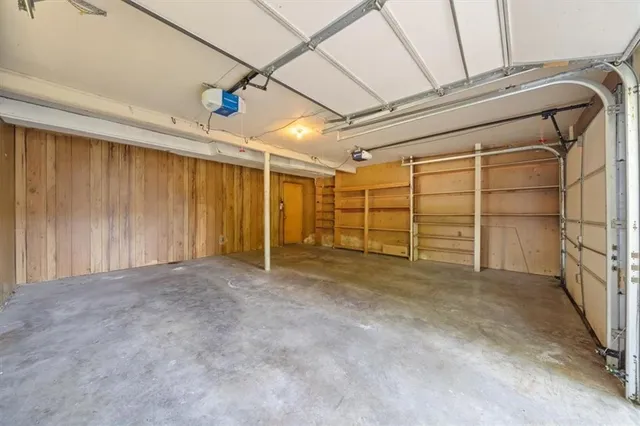 $595,000 | 8204 Tomahawk Road, Prairie Village, KS 66208