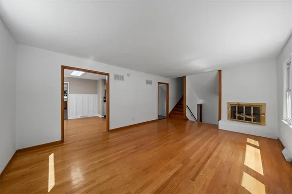 $585,000 | 8204 Tomahawk Road, Prairie Village, KS 66208