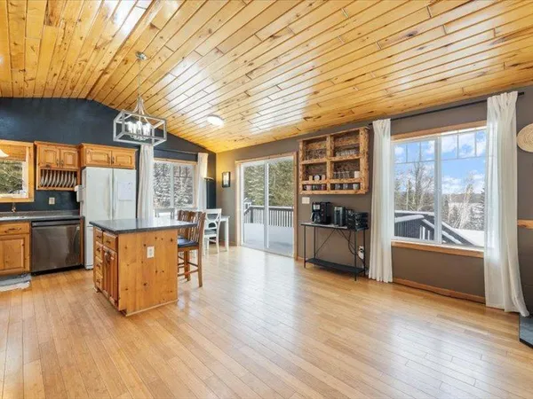 $374,999 | 22448 County Road 333, Bovey, MN 55709
