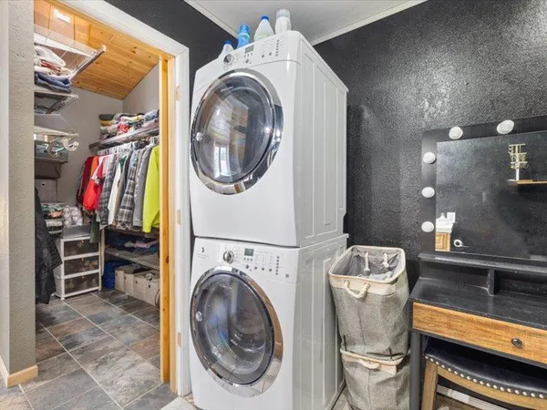 $374,999 | 22448 County Road 333, Bovey, MN 55709