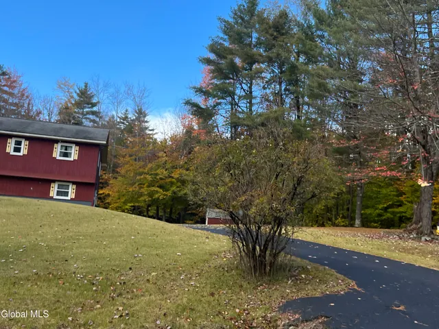 $425,000 | 187 Pease Hill Road, Horicon, NY 12815