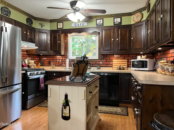 $425,000 | 187 Pease Hill Road, Horicon, NY 12815