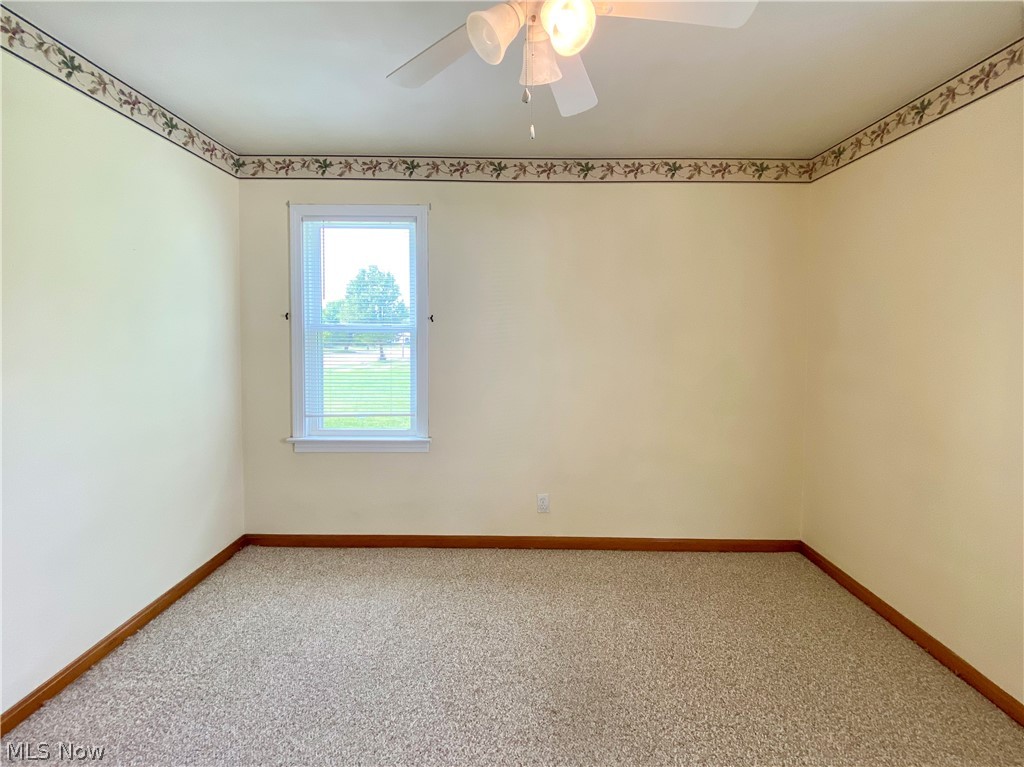7912 Snow Road Parma, OH 44129 - Photo 14 of 35