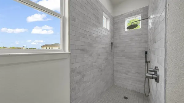 $595,000 | 208 Park Villa Lane, Aledo, TX 76008